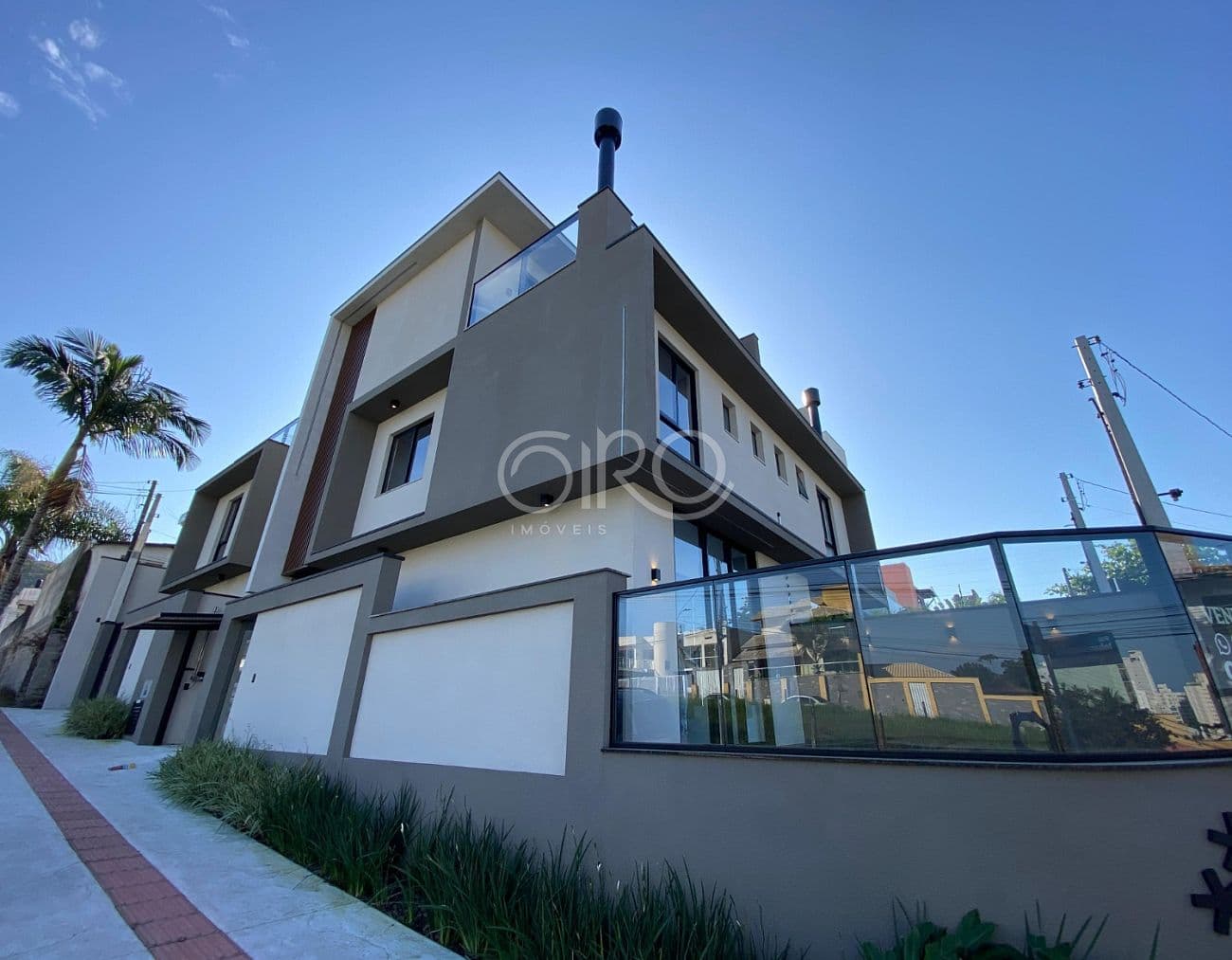 Casa Triplex no Bairro Ariribá em Balneário Camboriú